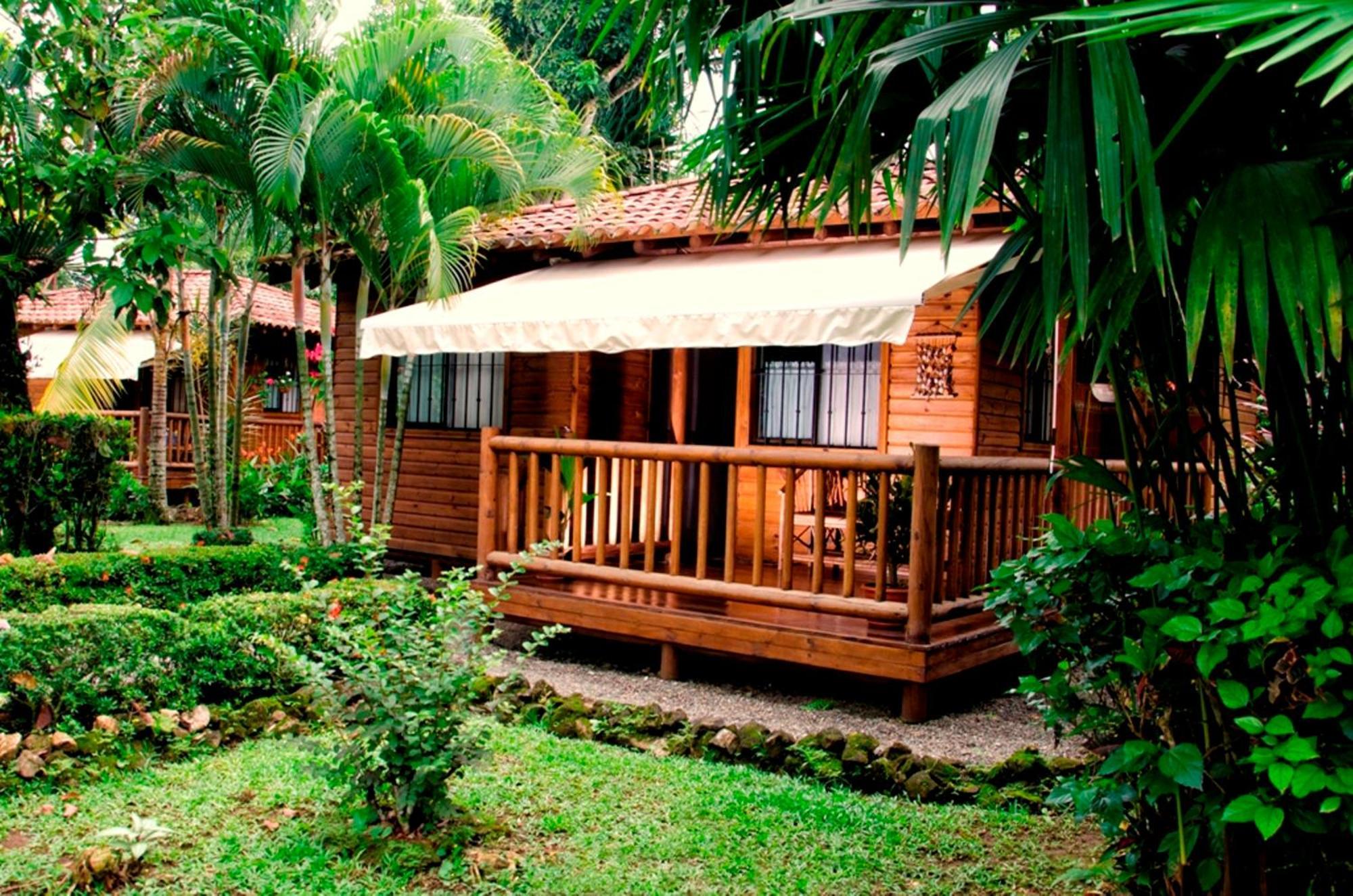 Casa Marcellino Lodge Cahuita Exterior photo