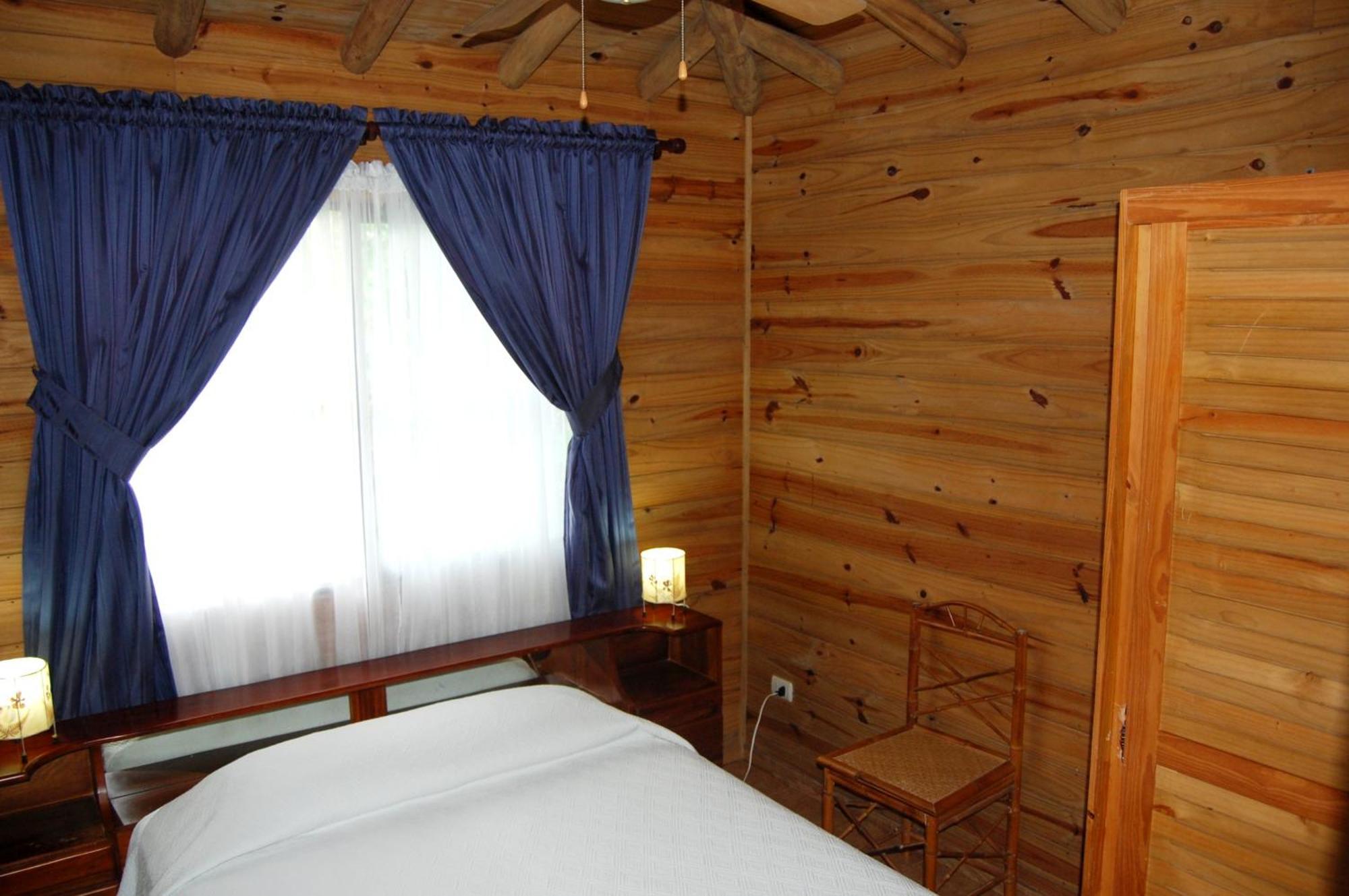 Casa Marcellino Lodge Cahuita Room photo