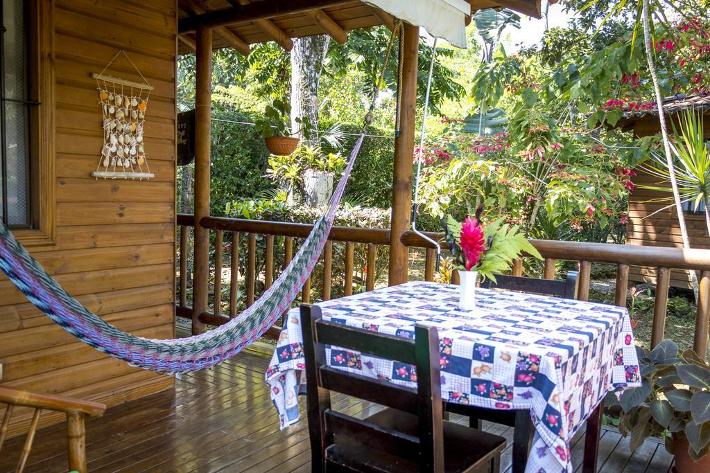 Casa Marcellino Lodge Cahuita Exterior photo