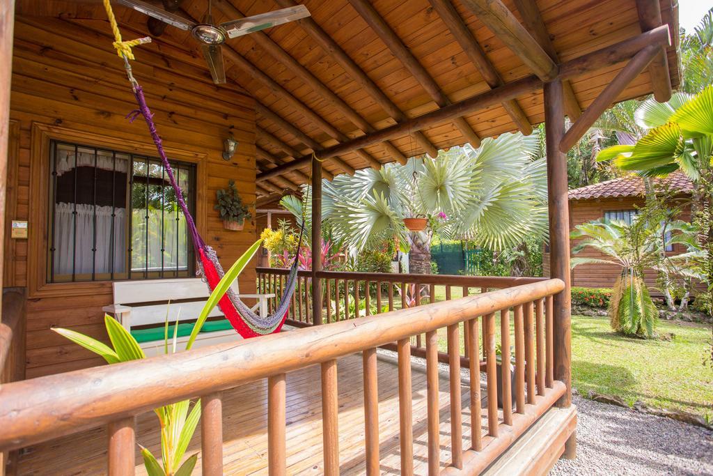 Casa Marcellino Lodge Cahuita Exterior photo