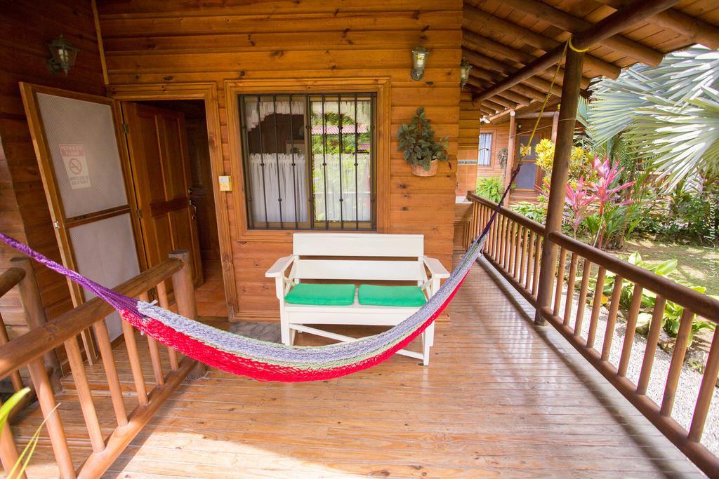Casa Marcellino Lodge Cahuita Exterior photo