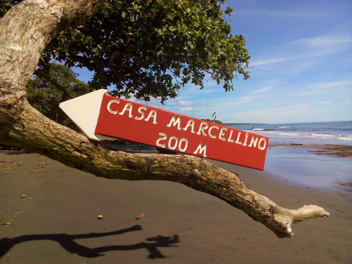 Casa Marcellino Lodge Cahuita Exterior photo