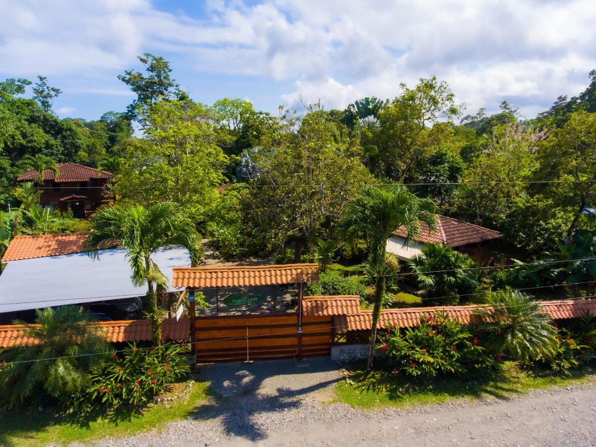 Casa Marcellino Lodge Cahuita Exterior photo